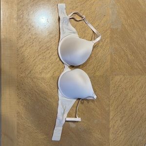 Mariemeili 34D light pink padded bra.
